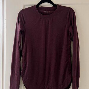 Athleta long sleeve shirt